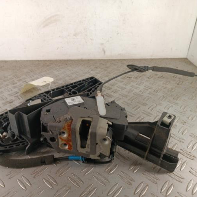 Serrure arriere gauche FORD MONDEO 4