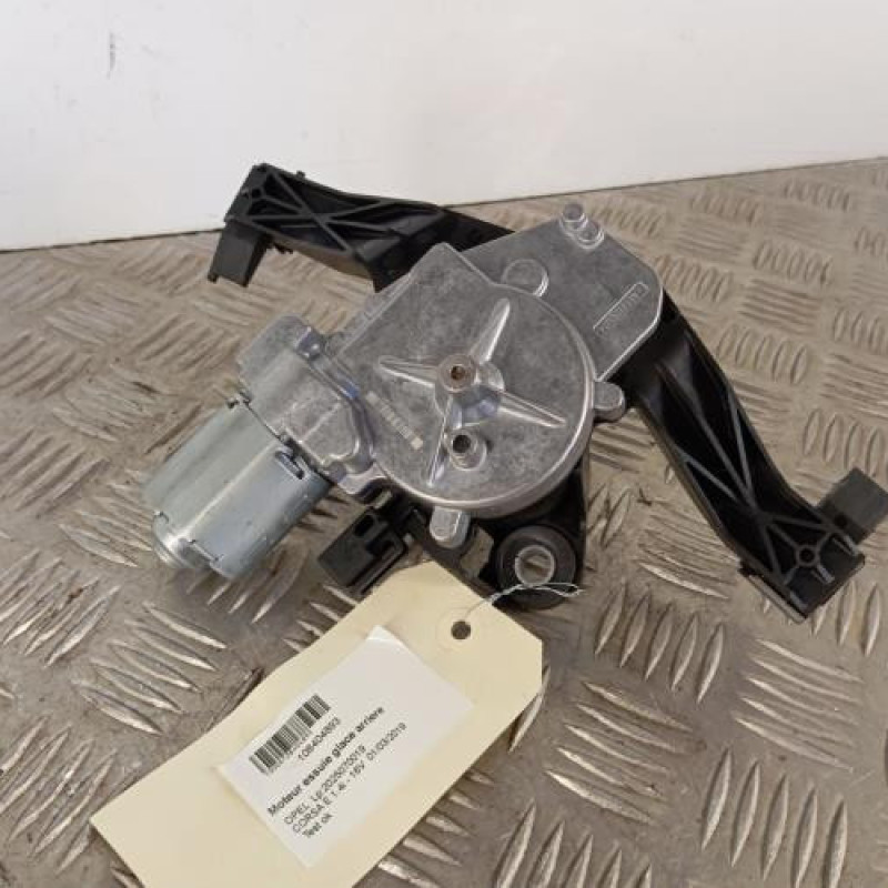 Moteur essuie glace arriere OPEL CORSA E