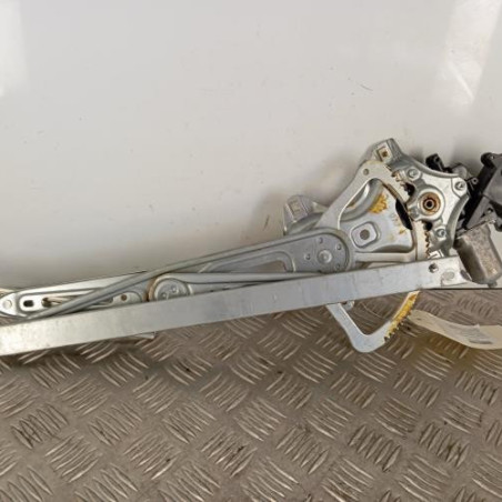 Leve vitre electrique avant gauche TOYOTA YARIS 3