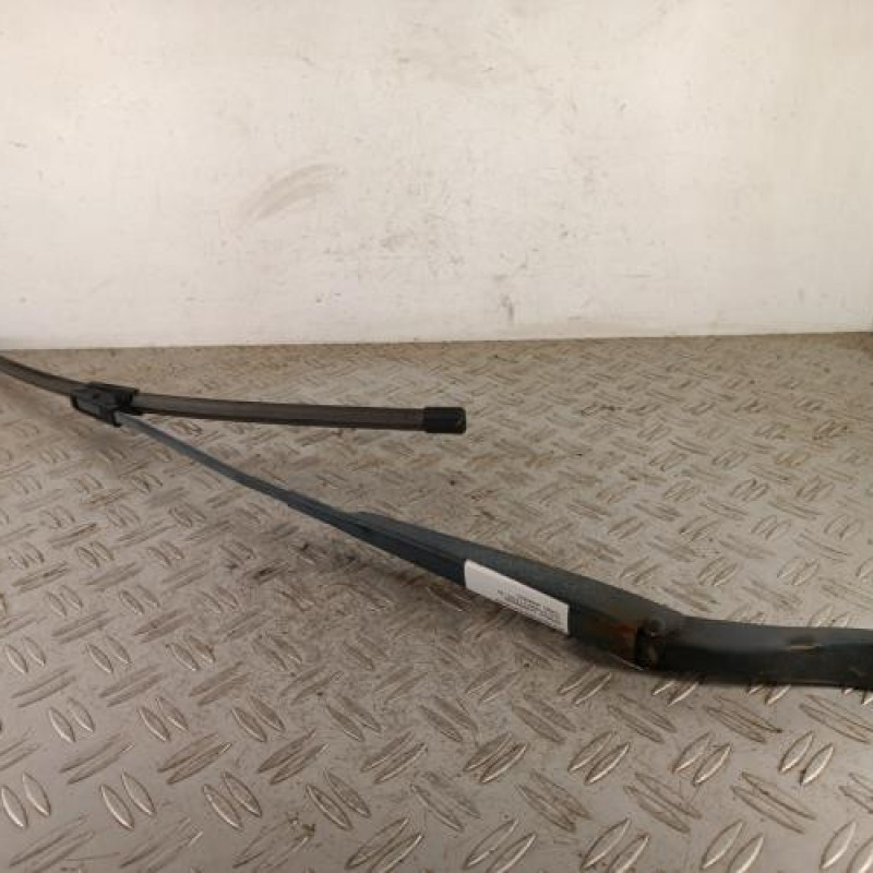 Bras essuie glace avant gauche RENAULT CLIO 3 Bras essuie glace avant gauche RENAULT CLIO 3
