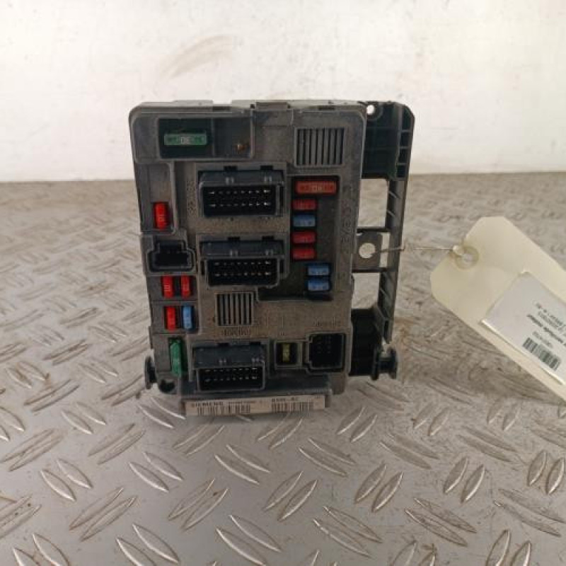 Boitier servitude moteur (BSM) PEUGEOT 206