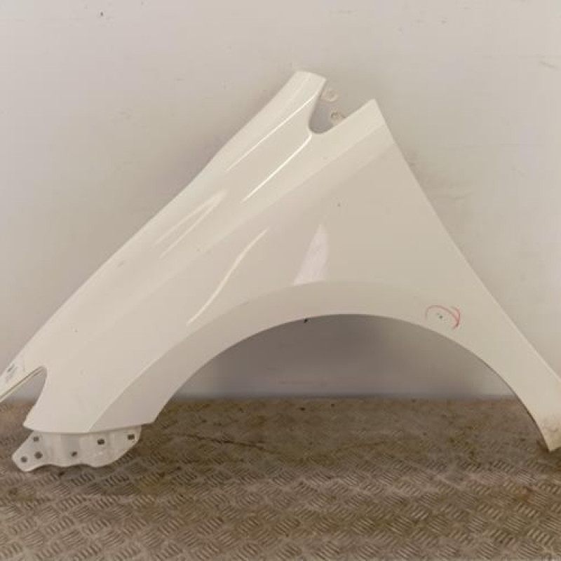 Aile avant gauche TOYOTA AURIS 2