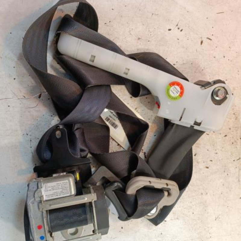 Ceinture avant gauche NISSAN JUKE 1 Ceinture avant gauche NISSAN JUKE 1