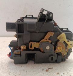 Serrure arriere droit VOLKSWAGEN GOLF 4 Photo n°3