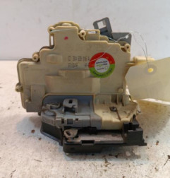 Serrure arriere droit VOLKSWAGEN PASSAT 5 Photo n°1
