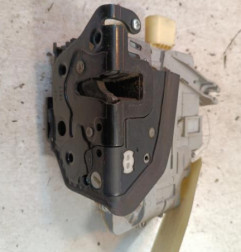 Serrure avant droit VOLKSWAGEN PASSAT 5 Photo n°3