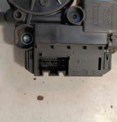 Leve vitre electrique avant gauche VOLKSWAGEN POLO 5 Photo n°3