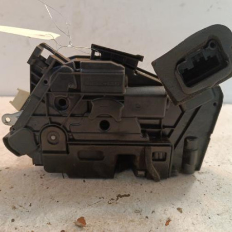 Serrure avant droit VOLKSWAGEN POLO 5