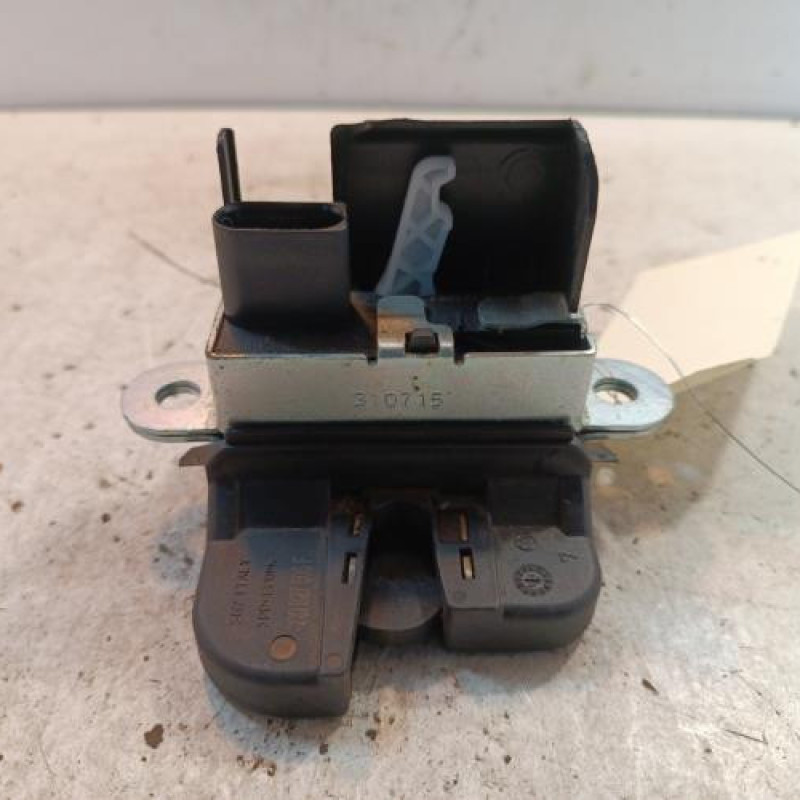 Serrure de hayon VOLKSWAGEN POLO 5 Serrure de hayon VOLKSWAGEN POLO 5