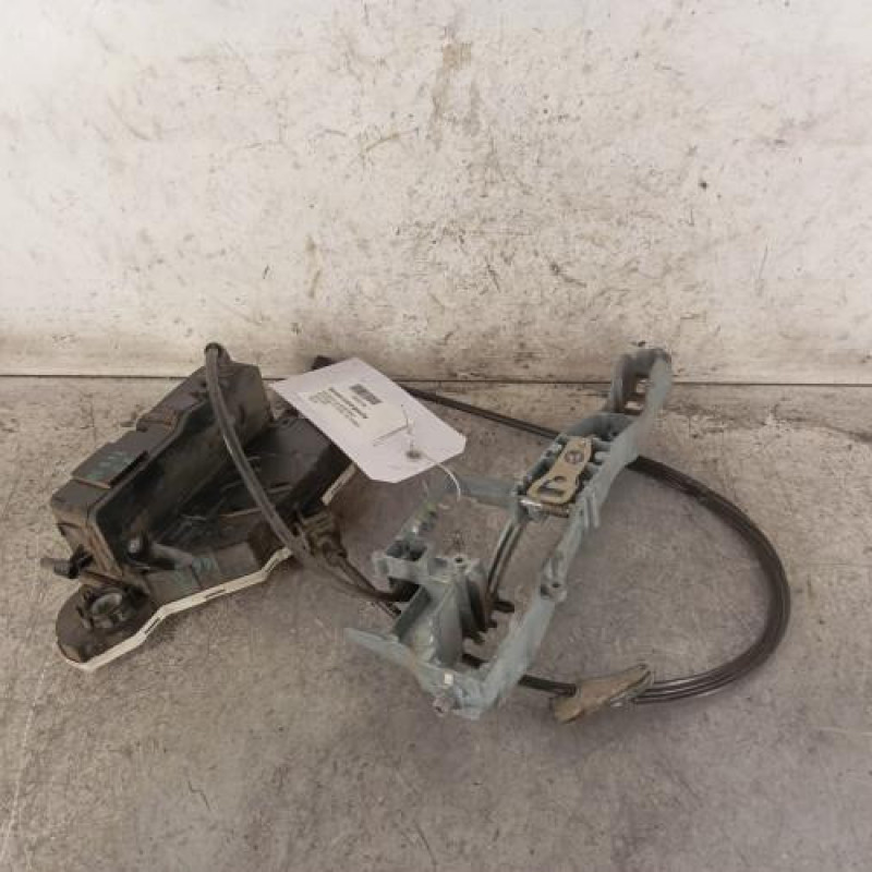 Serrure avant gauche PEUGEOT 207 Serrure avant gauche PEUGEOT 207
