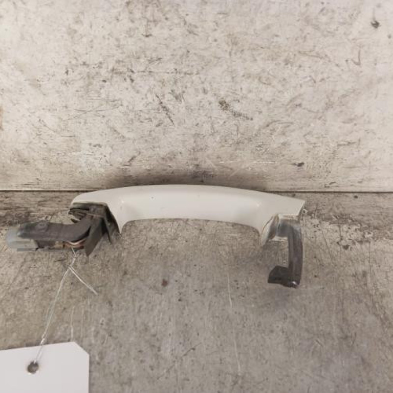 Poignee porte avant droit VOLKSWAGEN TIGUAN 1 Poignee porte avant droit VOLKSWAGEN TIGUAN 1