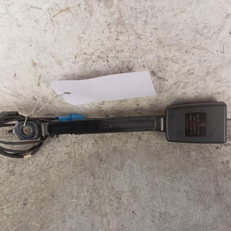 Attache ceinture avant droit VOLKSWAGEN TIGUAN 1