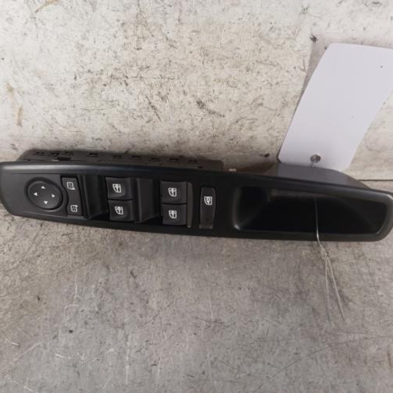 Interrupteur de leve vitre avant gauche RENAULT SCENIC 3