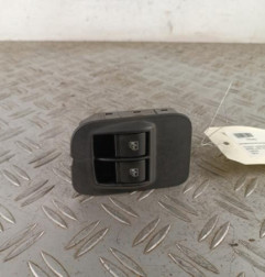 Interrupteur de leve vitre avant gauche PEUGEOT BIPPER Photo n°1