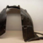 Pare boue avant gauche PEUGEOT 208 1