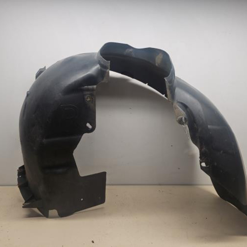 Pare boue avant droit FORD FOCUS 2