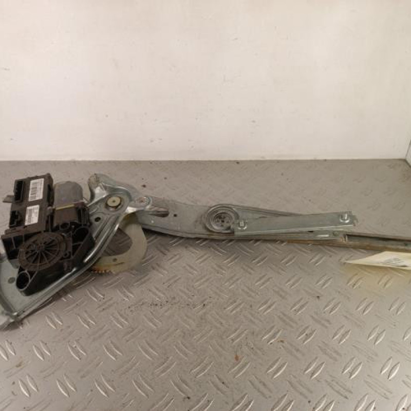 Leve vitre electrique avant gauche RENAULT SCENIC 3