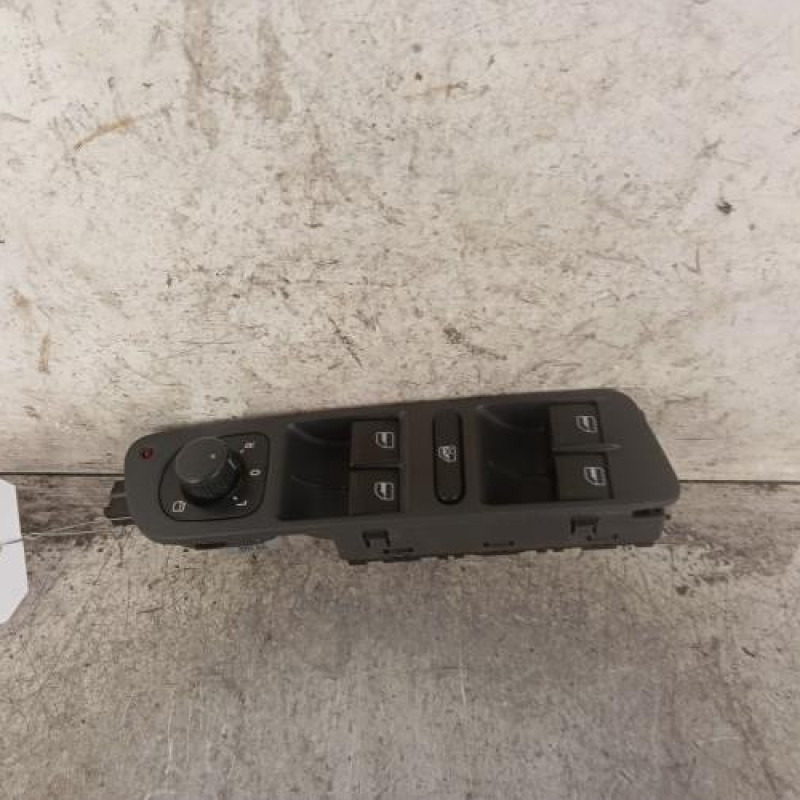 Interrupteur de leve vitre avant gauche VOLKSWAGEN TIGUAN 1