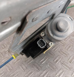 Leve vitre electrique avant droit PEUGEOT 208 1 Photo n°3