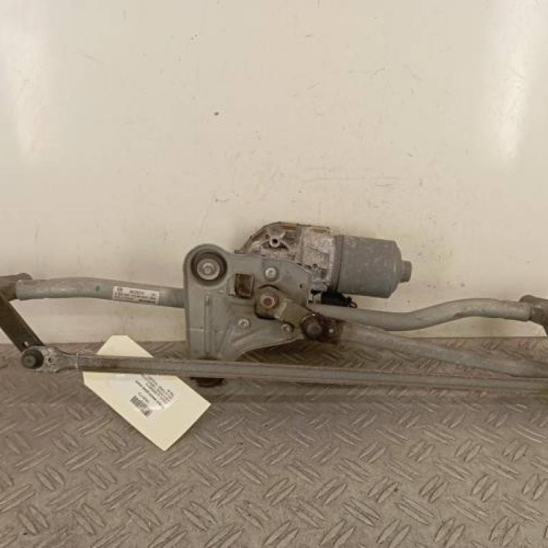 Moteur essuie glace avant VOLVO V 60 2 Moteur essuie glace avant VOLVO V 60 2