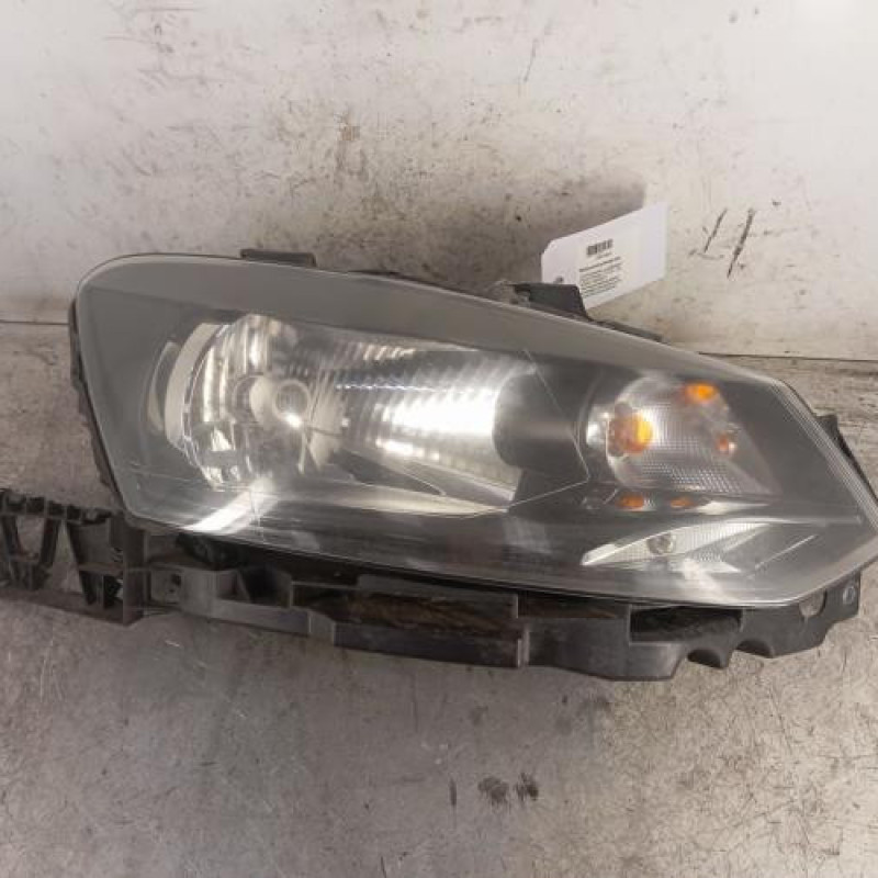 Optique avant principal droit (feux)(phare) VOLKSWAGEN POLO 5
