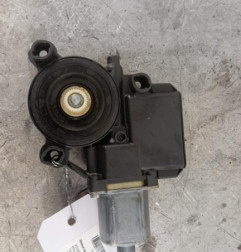Moteur leve vitre avant gauche VOLKSWAGEN POLO 5 Photo n°1