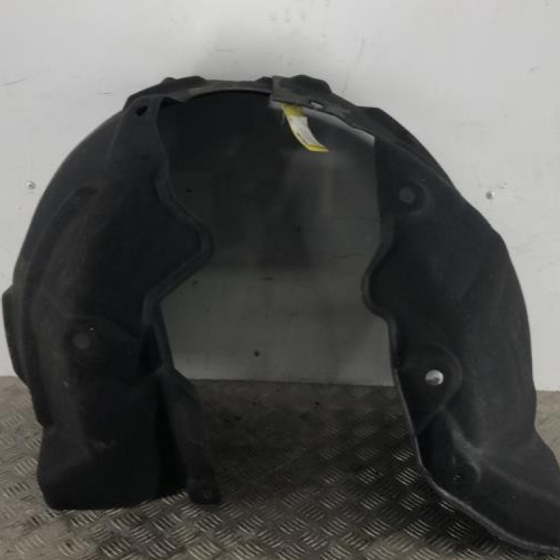 Pare boue avant droit RENAULT MEGANE 4 Pare boue avant droit RENAULT MEGANE 4