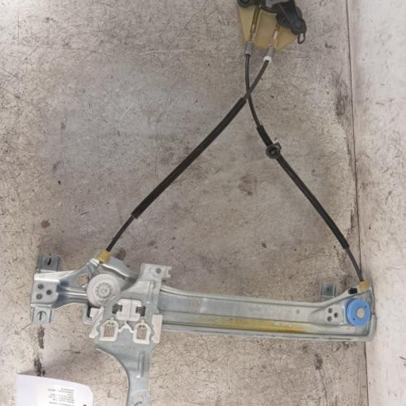 Leve vitre mecanique arriere droit RENAULT MEGANE 3