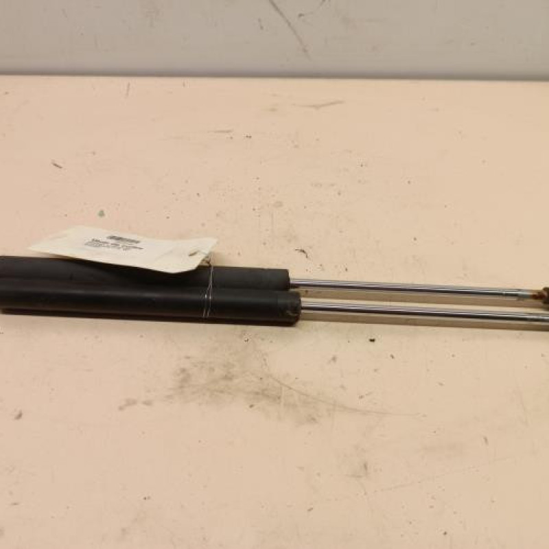 Verin de coffre RENAULT CLIO 2 Verin de coffre RENAULT CLIO 2