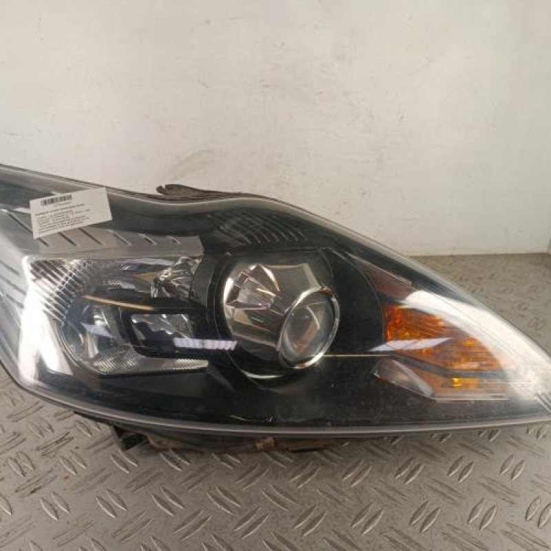 Optique avant principal droit (feux)(phare) FORD FOCUS 2