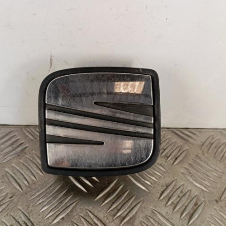 Poignee hayon SEAT TOLEDO 3 Photo n°1