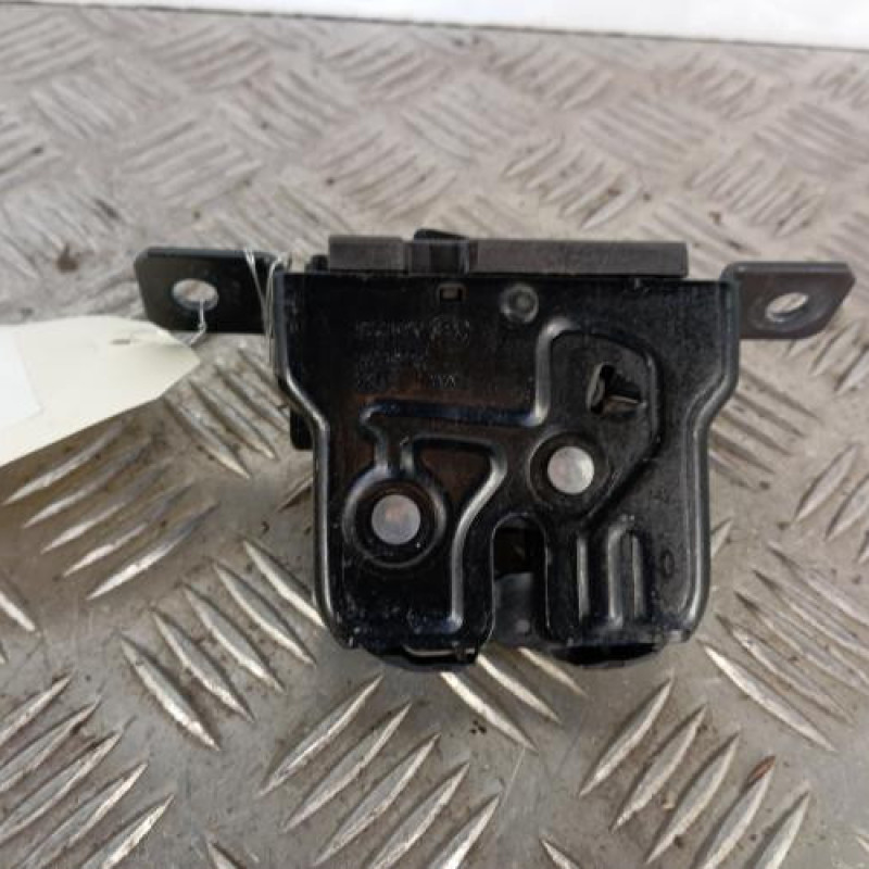 Serrure de hayon BMW SERIE 1 F20 Serrure de hayon BMW SERIE 1 F20