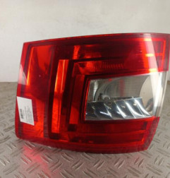 Feu arriere principal droit (feux) SKODA OCTAVIA 3 Photo n°1