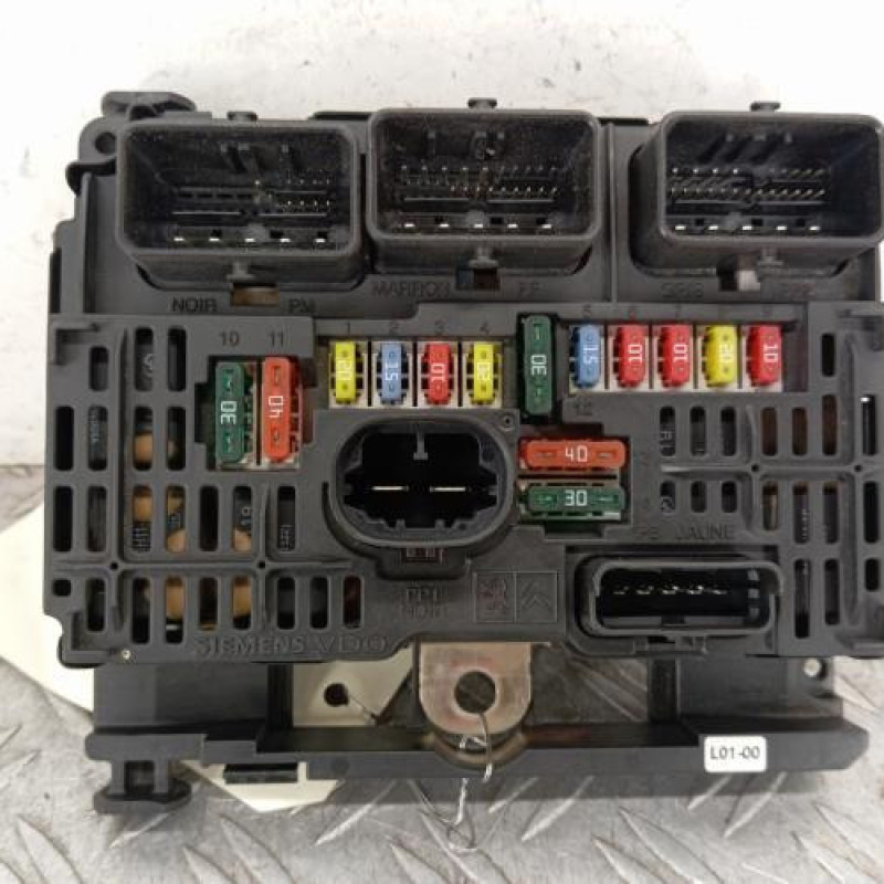 Boitier servitude moteur (BSM) PEUGEOT 407