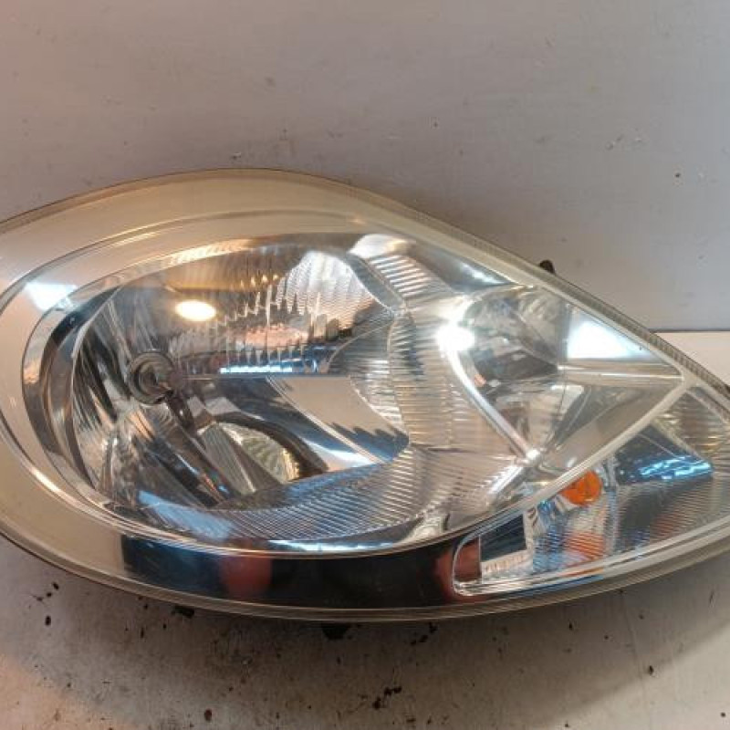 Optique avant principal droit (feux)(phare) RENAULT TRAFIC 2