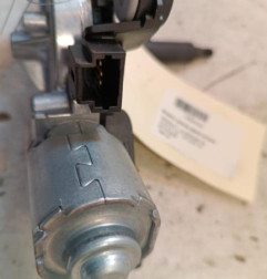 Moteur essuie glace arriere RENAULT CLIO 5 Photo n°3