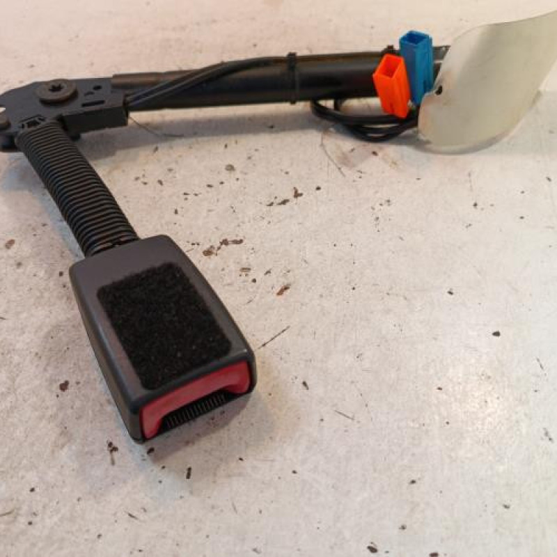 Attache ceinture avant droit LAND ROVER RANGE ROVER 1 SPORT