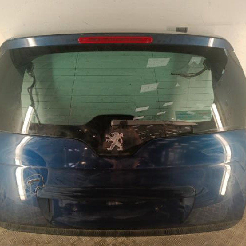 Malle/Hayon arriere PEUGEOT 5008 1