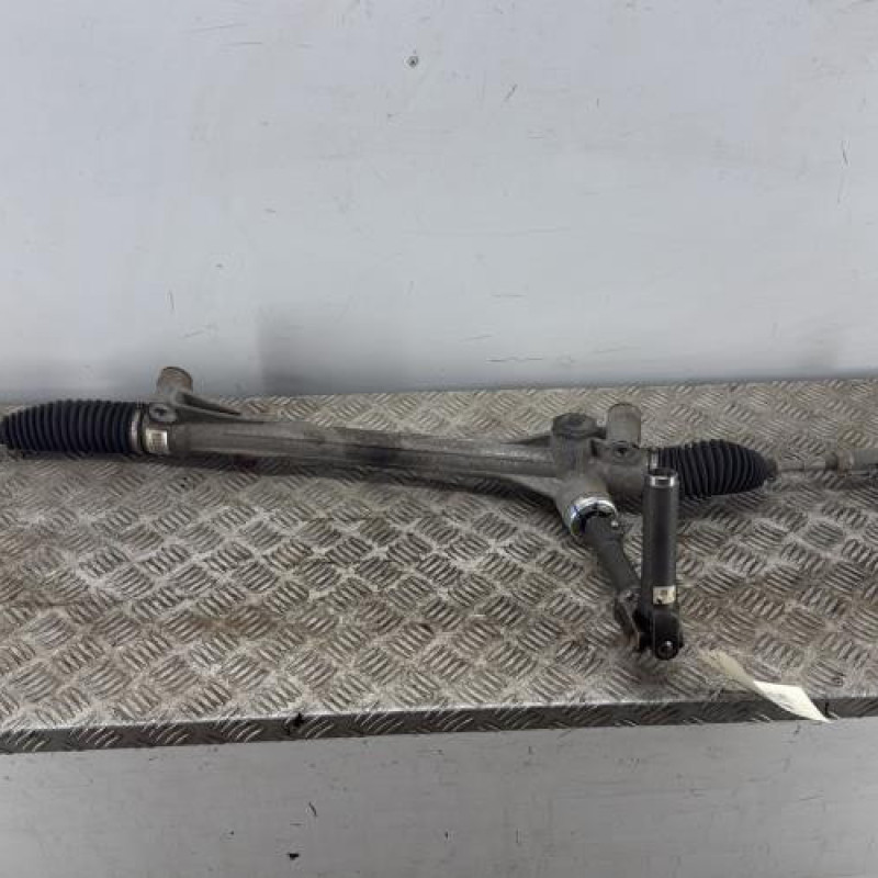 Cremaillere assistee TOYOTA VERSO Cremaillere assistee TOYOTA VERSO