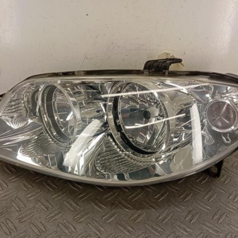 Optique avant principal gauche (feux)(phare) FIAT PUNTO 2