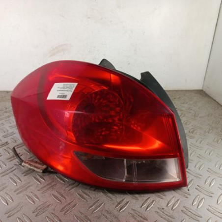 Feu arriere principal gauche (feux) RENAULT CLIO 3 Photo n°1