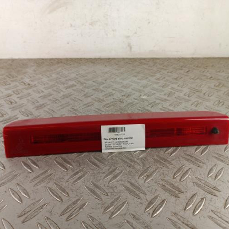 Feu arriere stop central RENAULT SCENIC 3 Feu arriere stop central RENAULT SCENIC 3