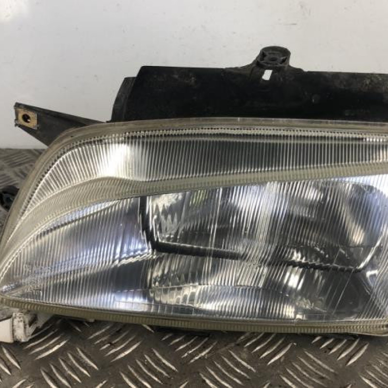 Optique avant principal gauche (feux)(phare) PEUGEOT PARTNER 1