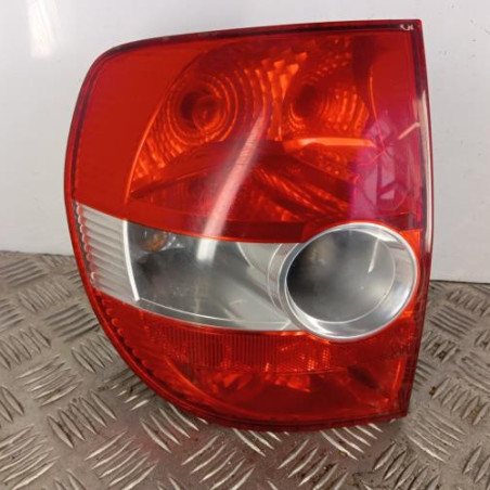 Feu arriere principal gauche (feux) VOLKSWAGEN FOX Photo n°1