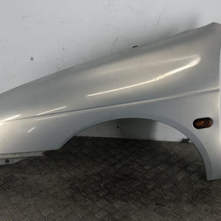 Aile avant gauche RENAULT MEGANE 1 Photo n°1