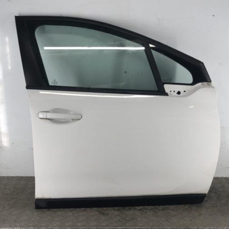 Porte avant droit PEUGEOT 2008 1