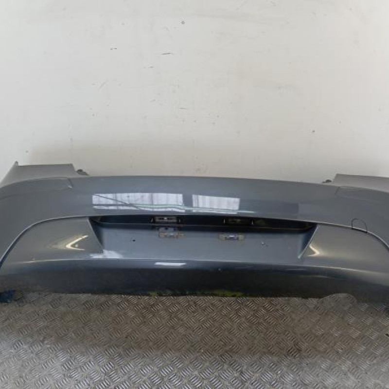 Pare choc arriere HYUNDAI I 30 1