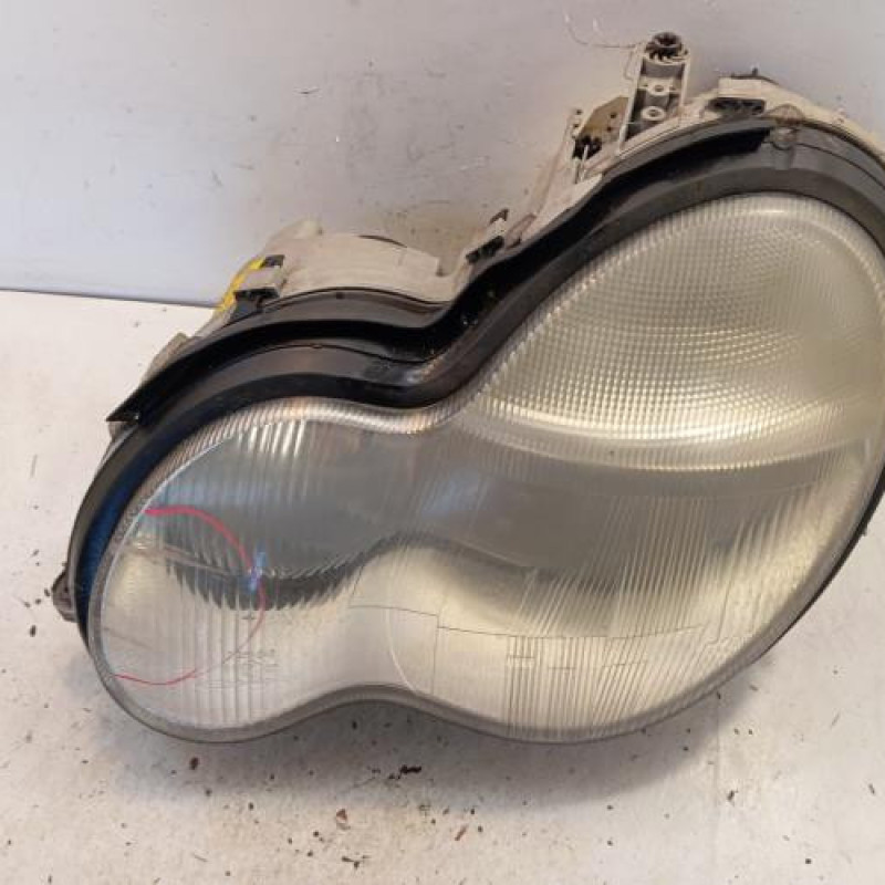 Optique avant principal gauche (feux)(phare) MERCEDES CLASSE C 203