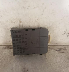 Porte fusible PEUGEOT 5008 1