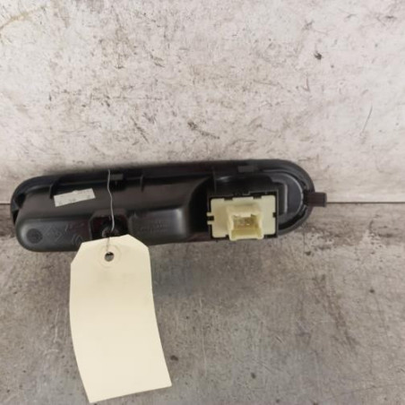 Interrupteur de leve vitre avant droit RENAULT TWINGO 3